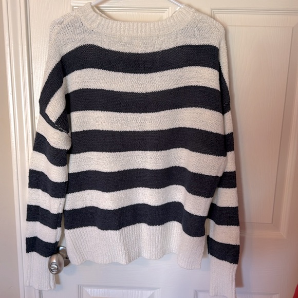 C&C California blue and cream strip size large - Picture 3 of 5